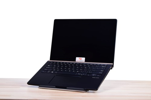 solidna podstawka pod laptopa.jpg