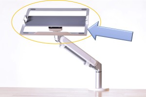 Podstawka pod laptopa pasująca do ramienia ze sprężyną gazową (srebrna)