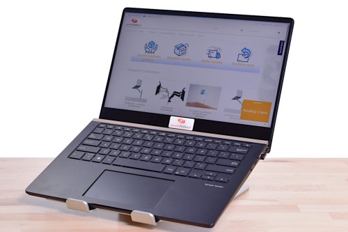 laptop w najnizszym polozeniu.JPG